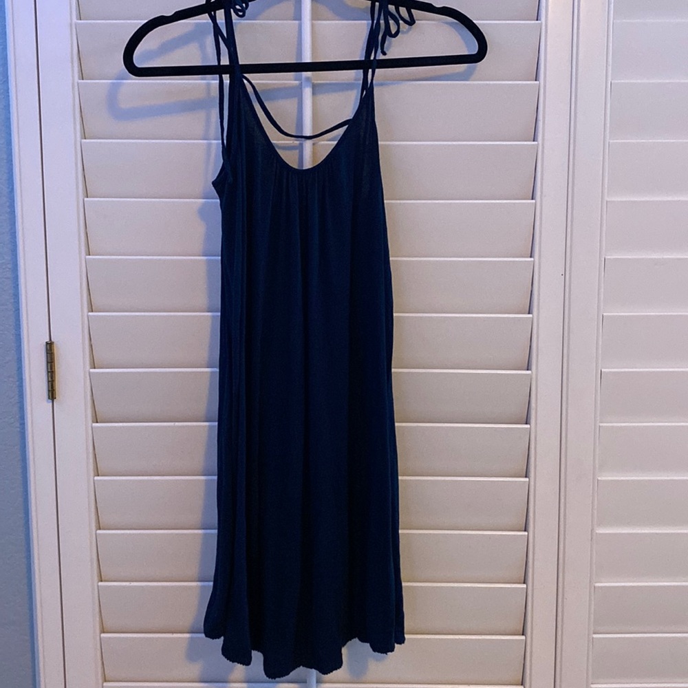 navy blue flowy sundress